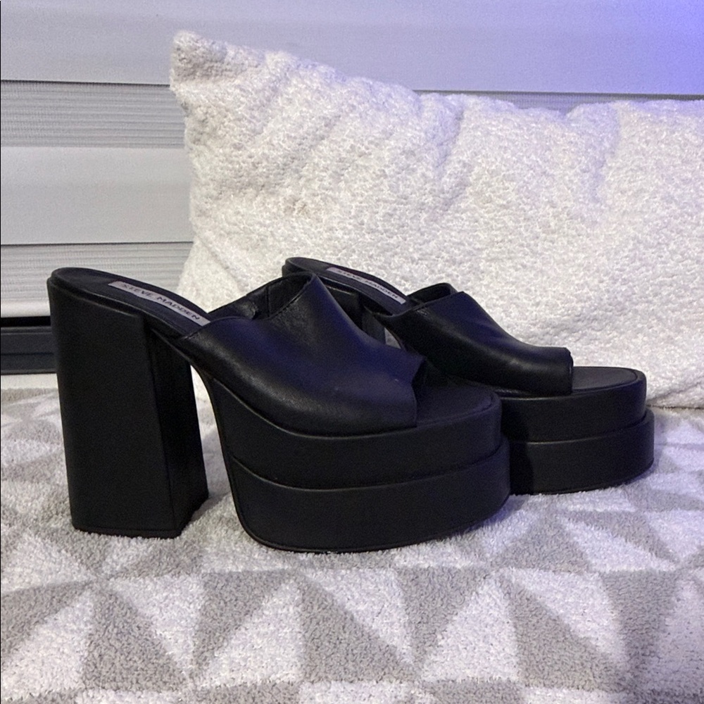 Steve Madden Black Platform Heels